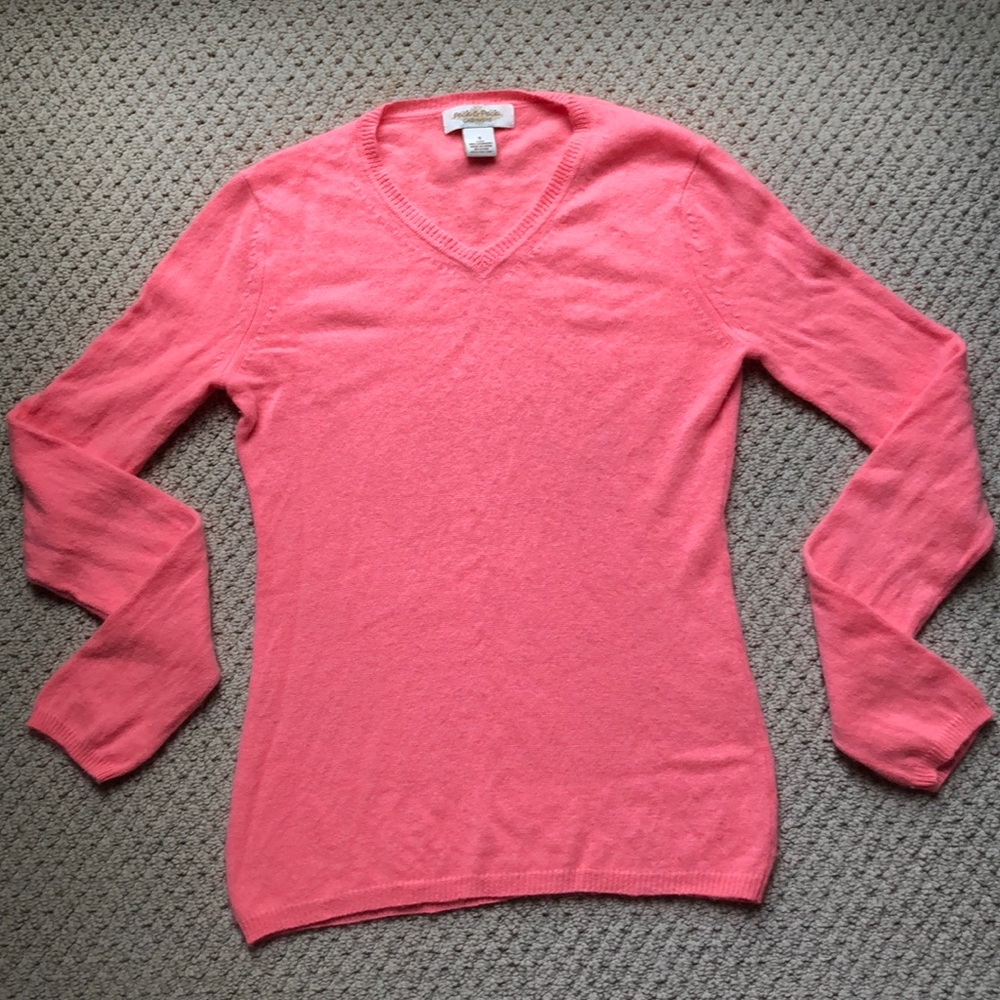 Peck & Peck Cashmere V-Neck Sweater